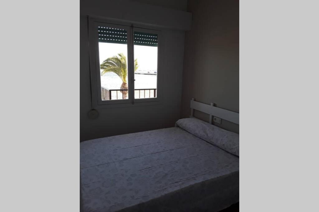 Piso En Primera Linea Con Wifi Y Vistas Al Mar Lo Pagán Esterno foto