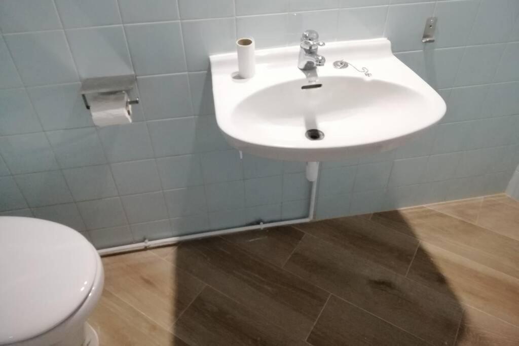 Piso En Primera Linea Con Wifi Y Vistas Al Mar Lo Pagán Esterno foto