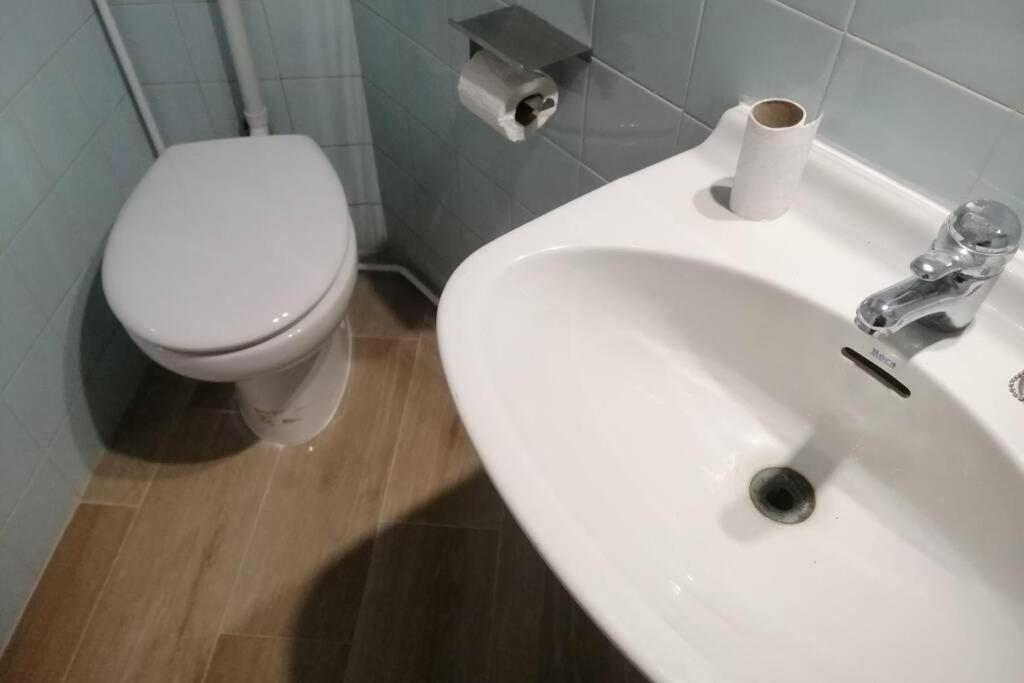 Piso En Primera Linea Con Wifi Y Vistas Al Mar Lo Pagán Esterno foto